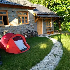 Maison d'hôtes Bujtina Peshtan Guesthouse&camping
